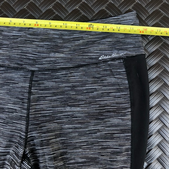 Eddie Bauer Womens Athletic Cropped Leggings Black Size Large - Picture 6 of 9